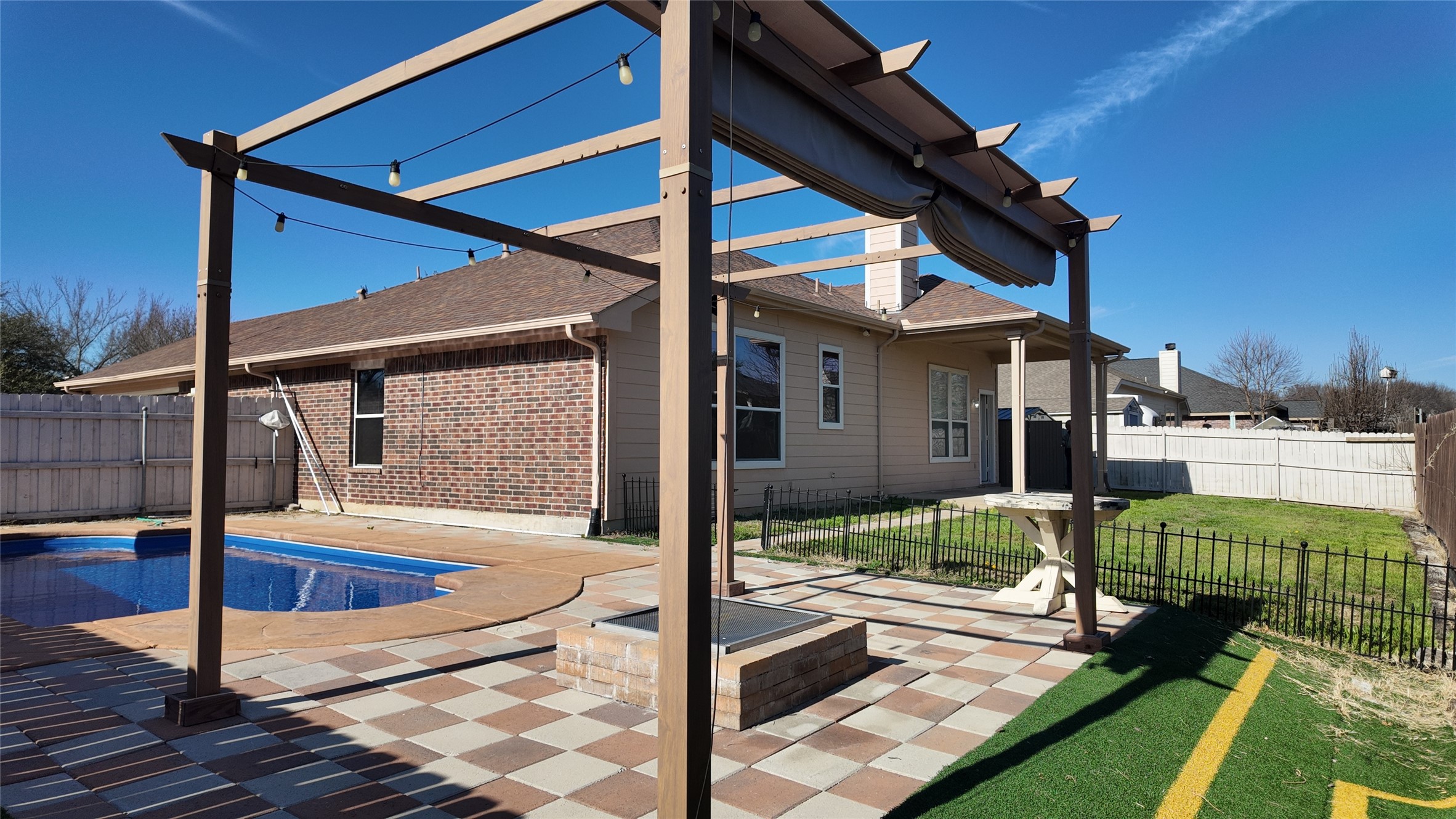 131 Yosemite Lane Terrell TX 75160