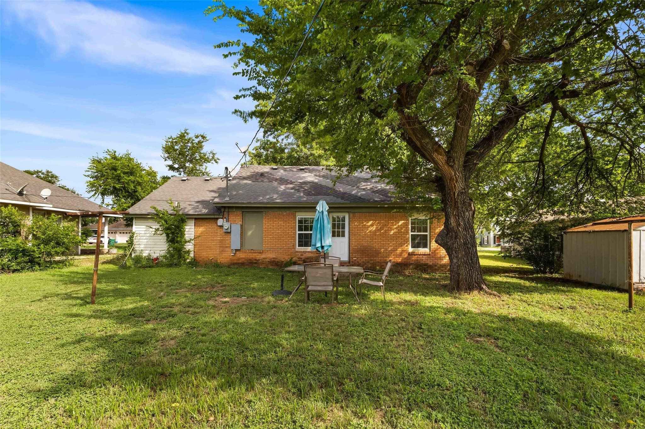 1126 W 7th Street Mcgregor TX 76657