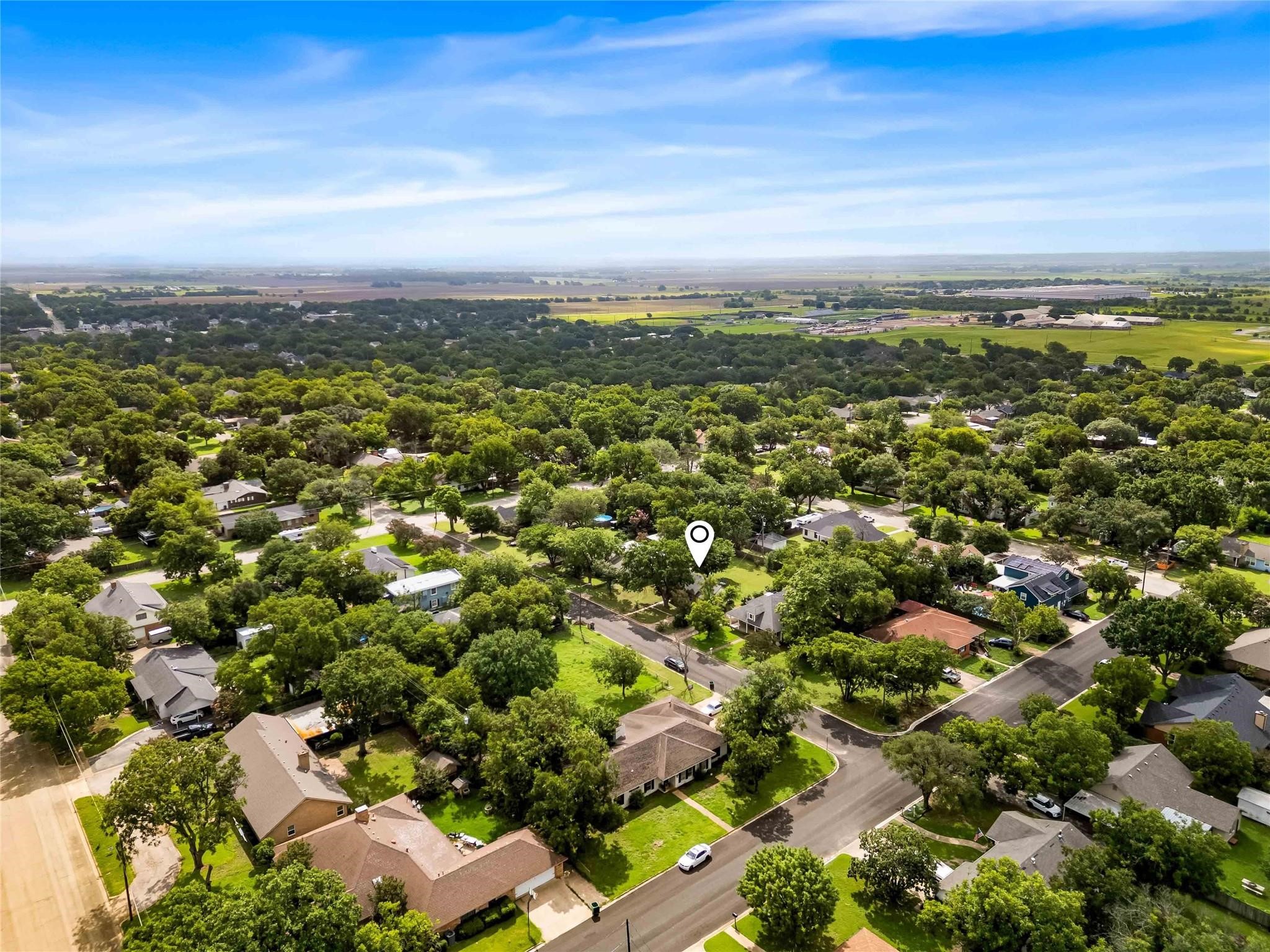 1126 W 7th Street Mcgregor TX 76657