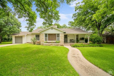 1906 8th Street Brownwood TX 76801