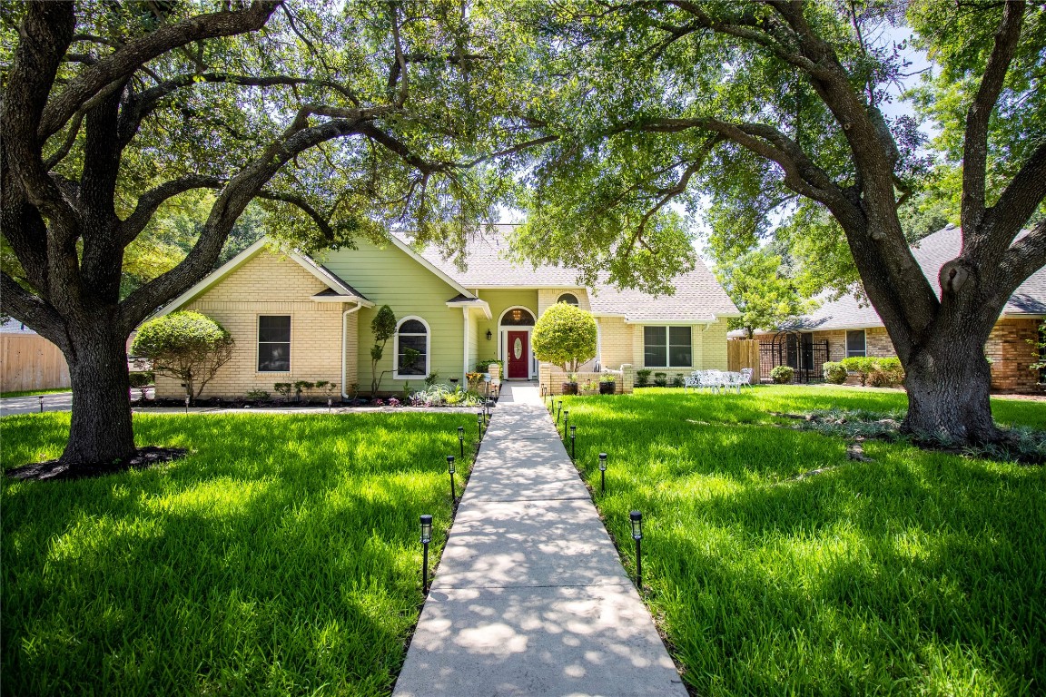 9008 Westwood Shores Drive Fort Worth TX 76179