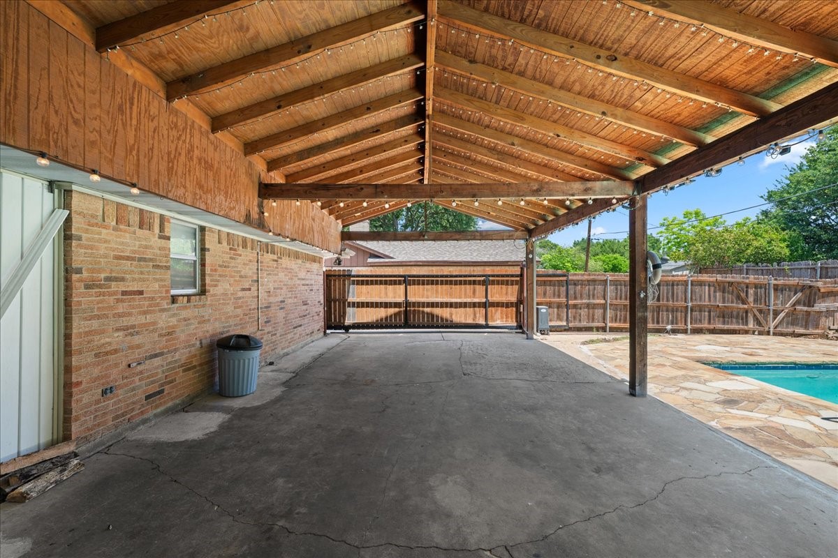 2400 Douglas Avenue Irving TX 75062