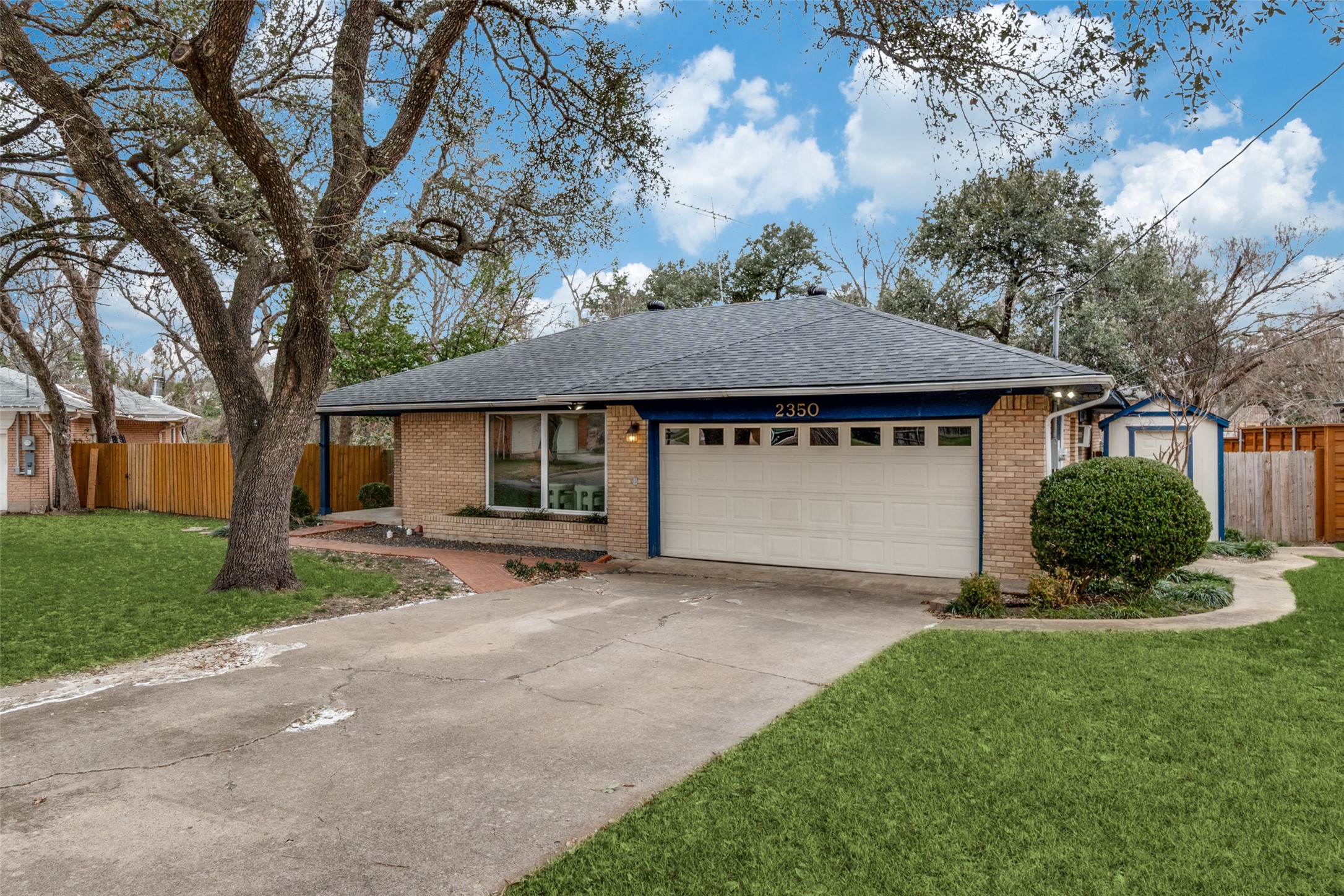 2350 Peavy Place Dallas TX 75228
