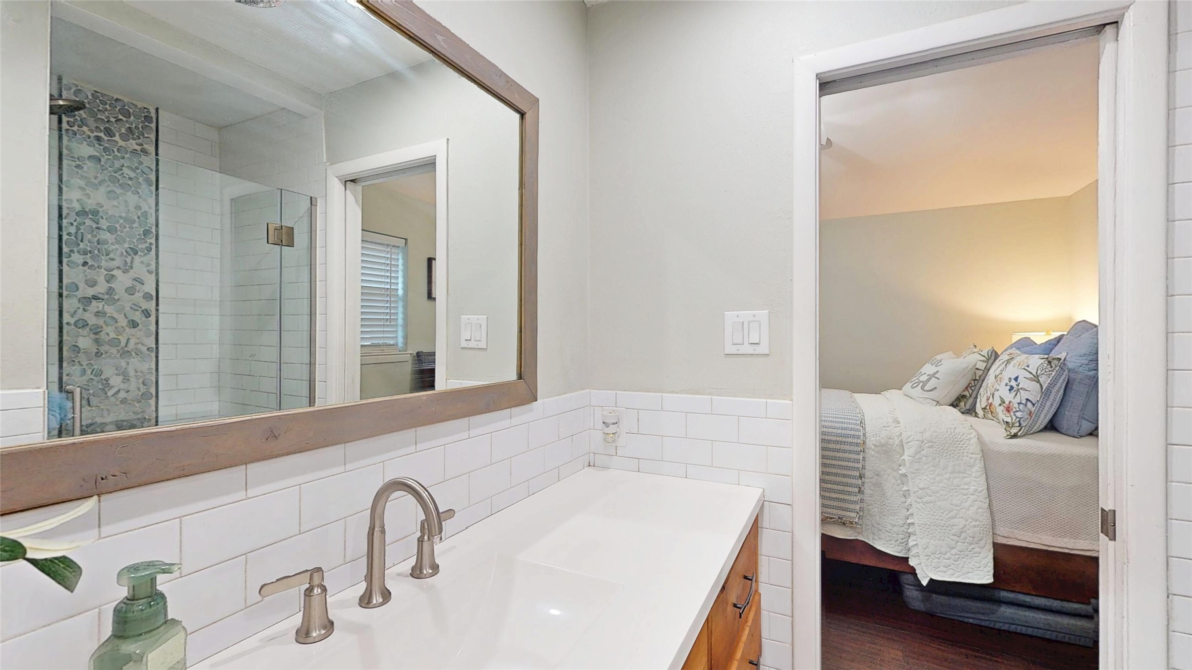 808 San Marcos Lane Bedford TX 76021