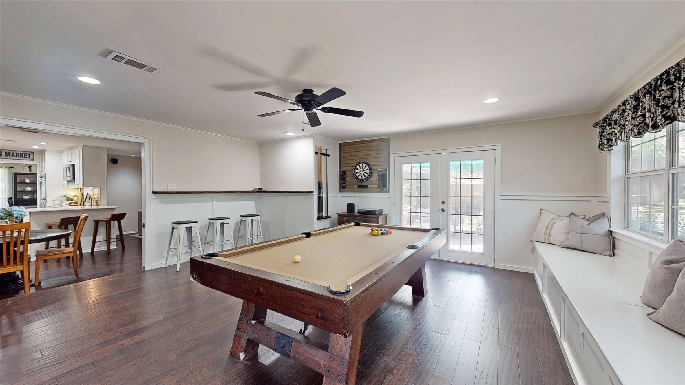808 San Marcos Lane Bedford TX 76021