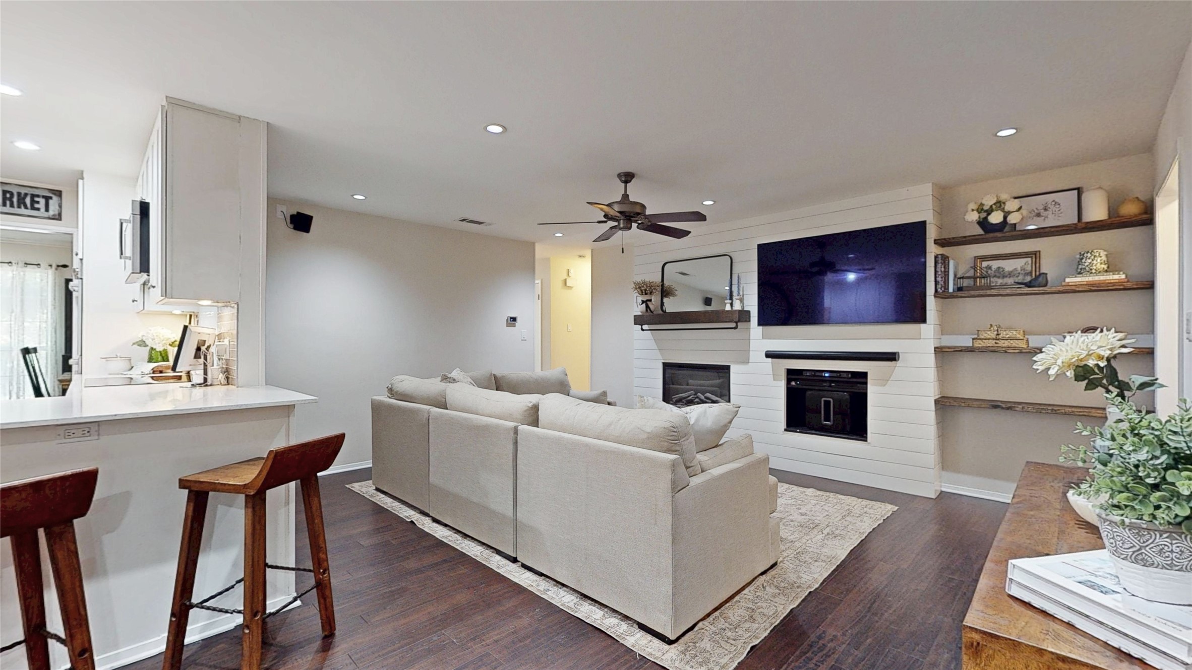808 San Marcos Lane Bedford TX 76021