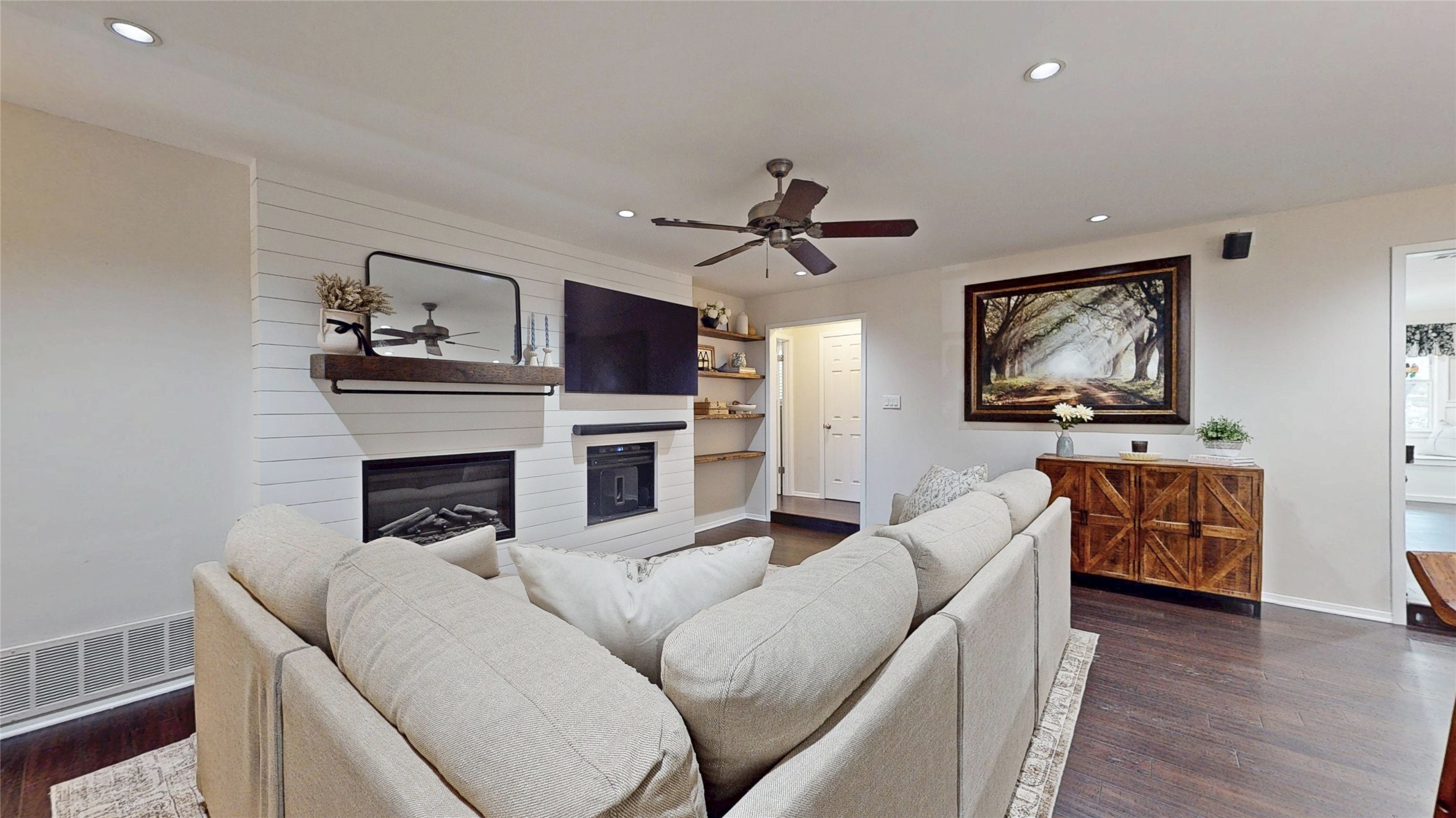 808 San Marcos Lane Bedford TX 76021