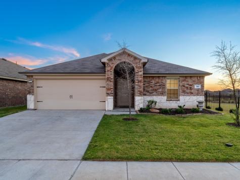 721 Darlington Oak Avenue Royse City TX 75189