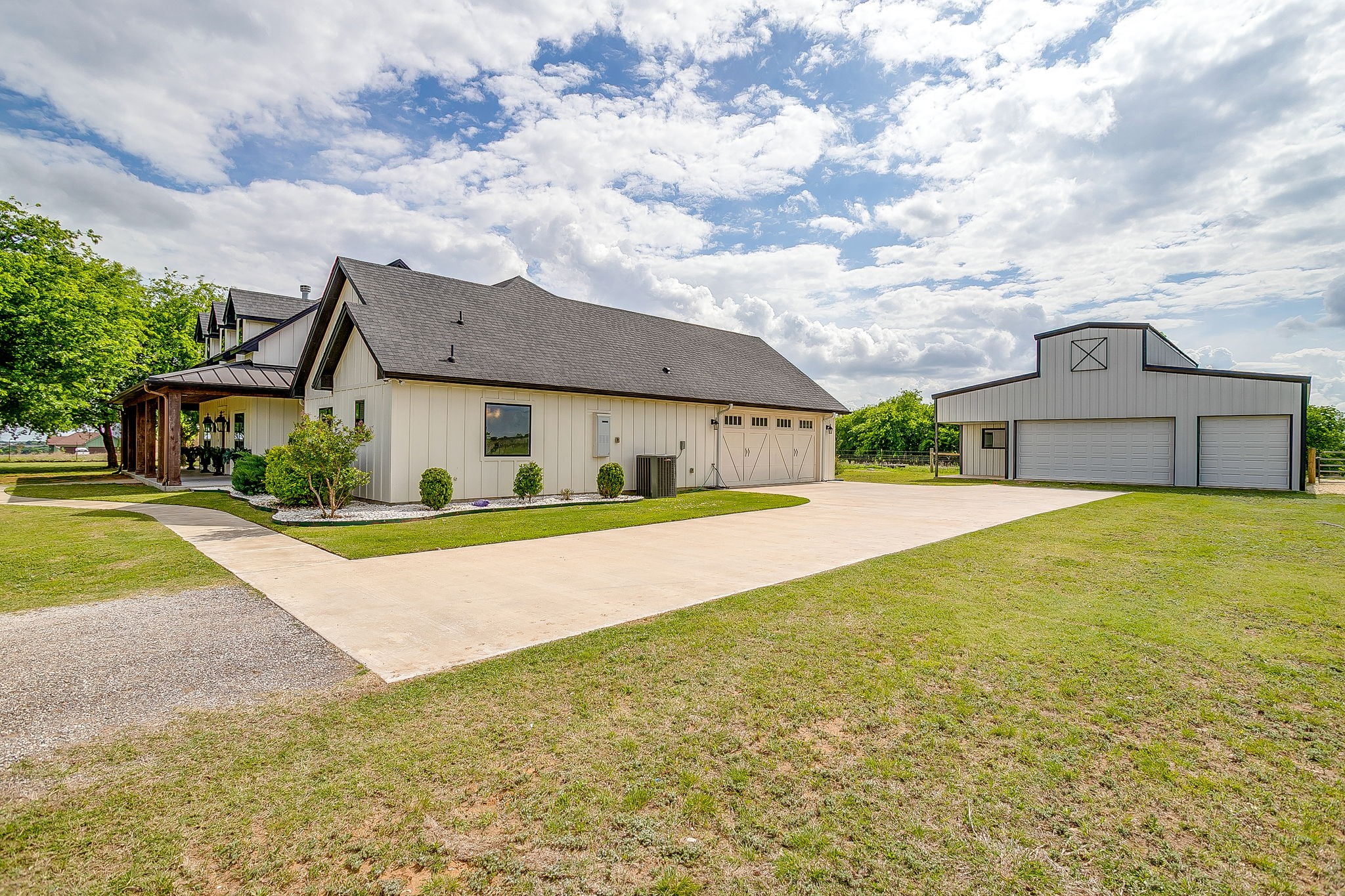 1621 County Road 1123 Godley TX 76044