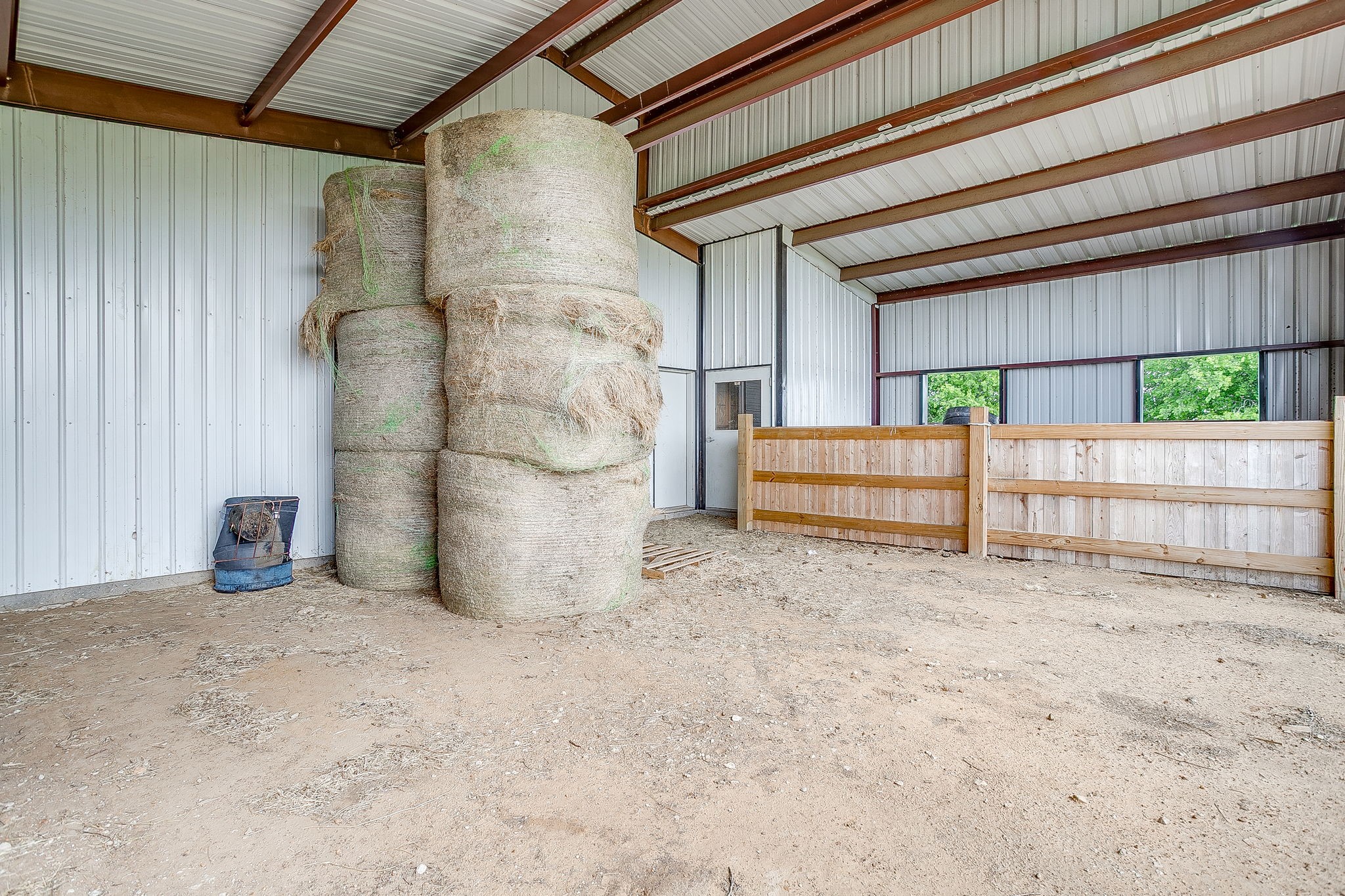 1621 County Road 1123 Godley TX 76044