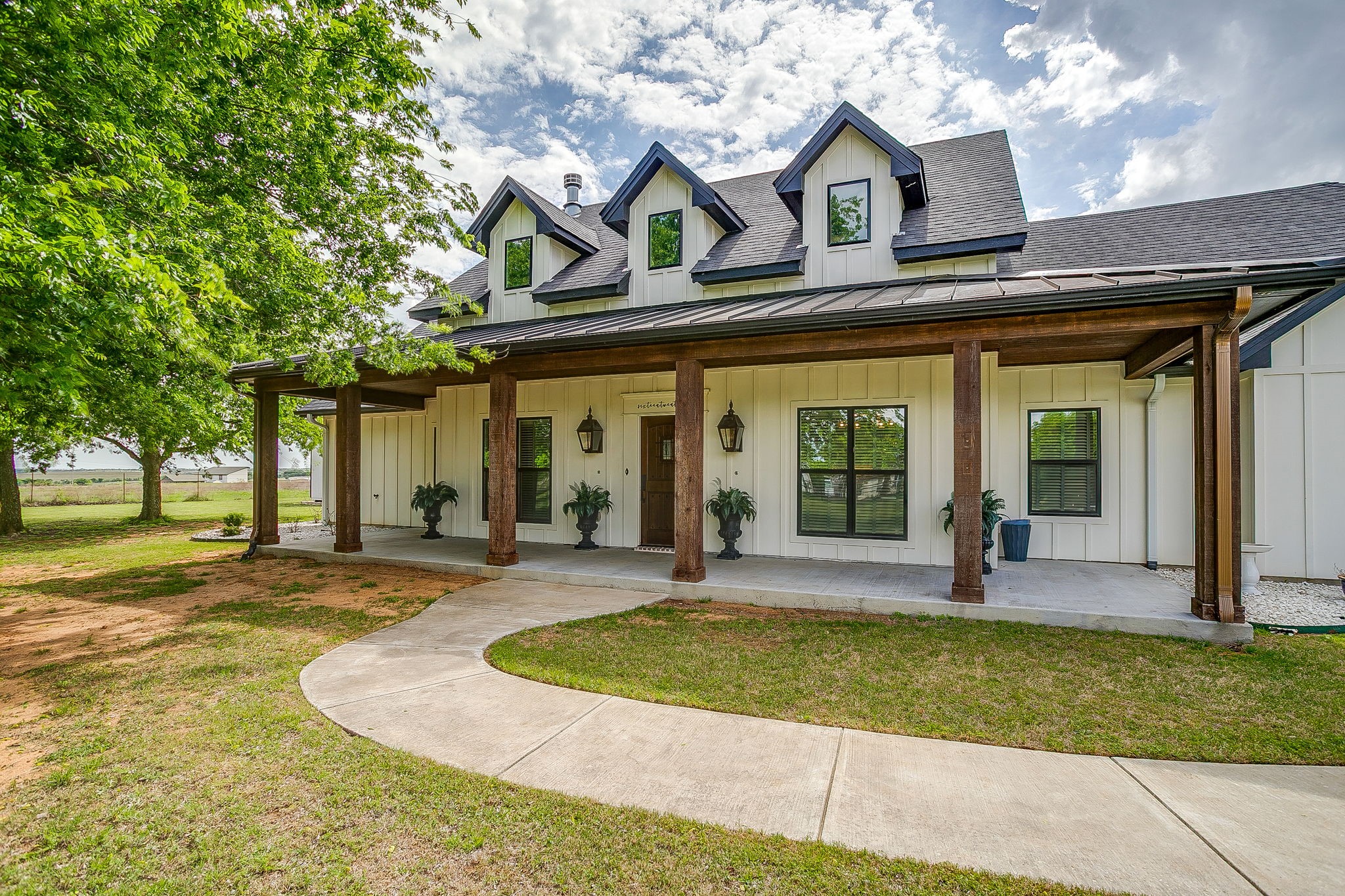 1621 County Road 1123 Godley TX 76044