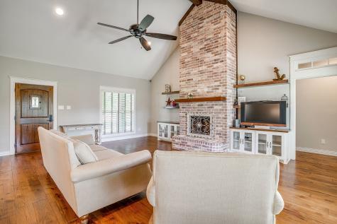 1621 County Road 1123 Godley TX 76044
