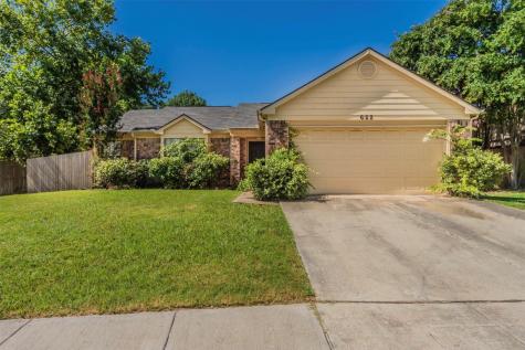 622 Valley Spring Drive Arlington TX 76018