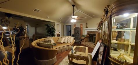 128 Larchbrook Drive Desoto TX 75115