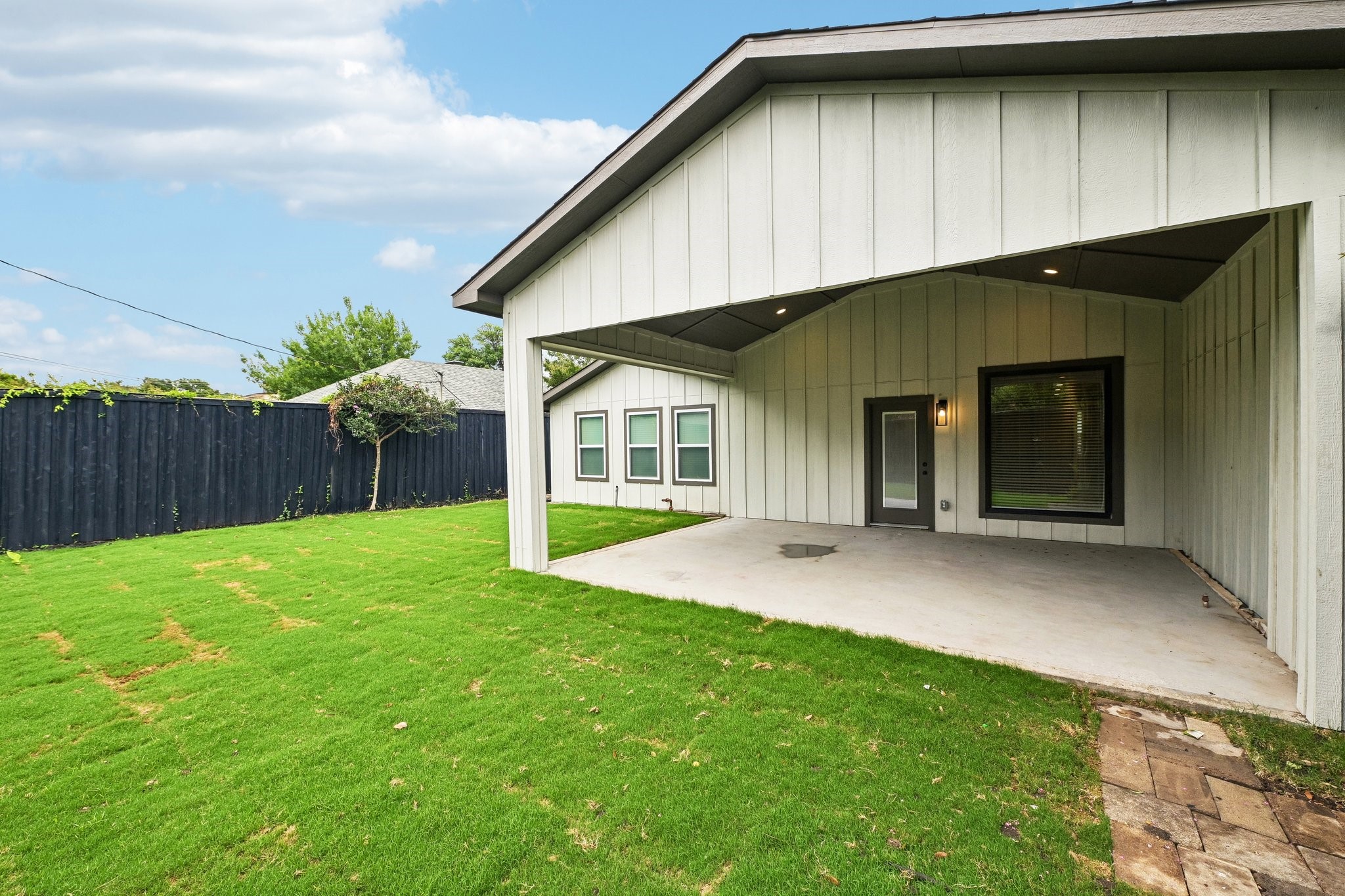3337 Whirlaway Road Dallas TX 75229