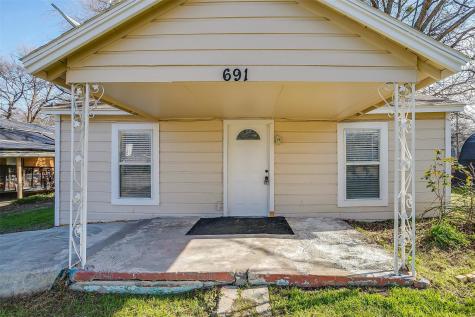 691 Meadow Park Drive White Settlement TX 76108