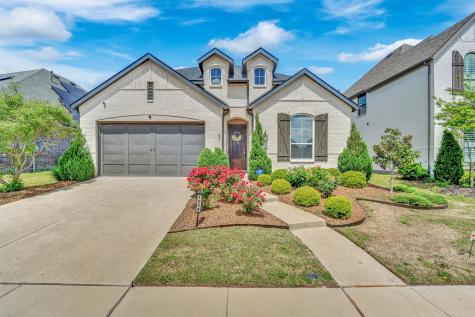 1824 Leo Drive Van Alstyne TX 75495