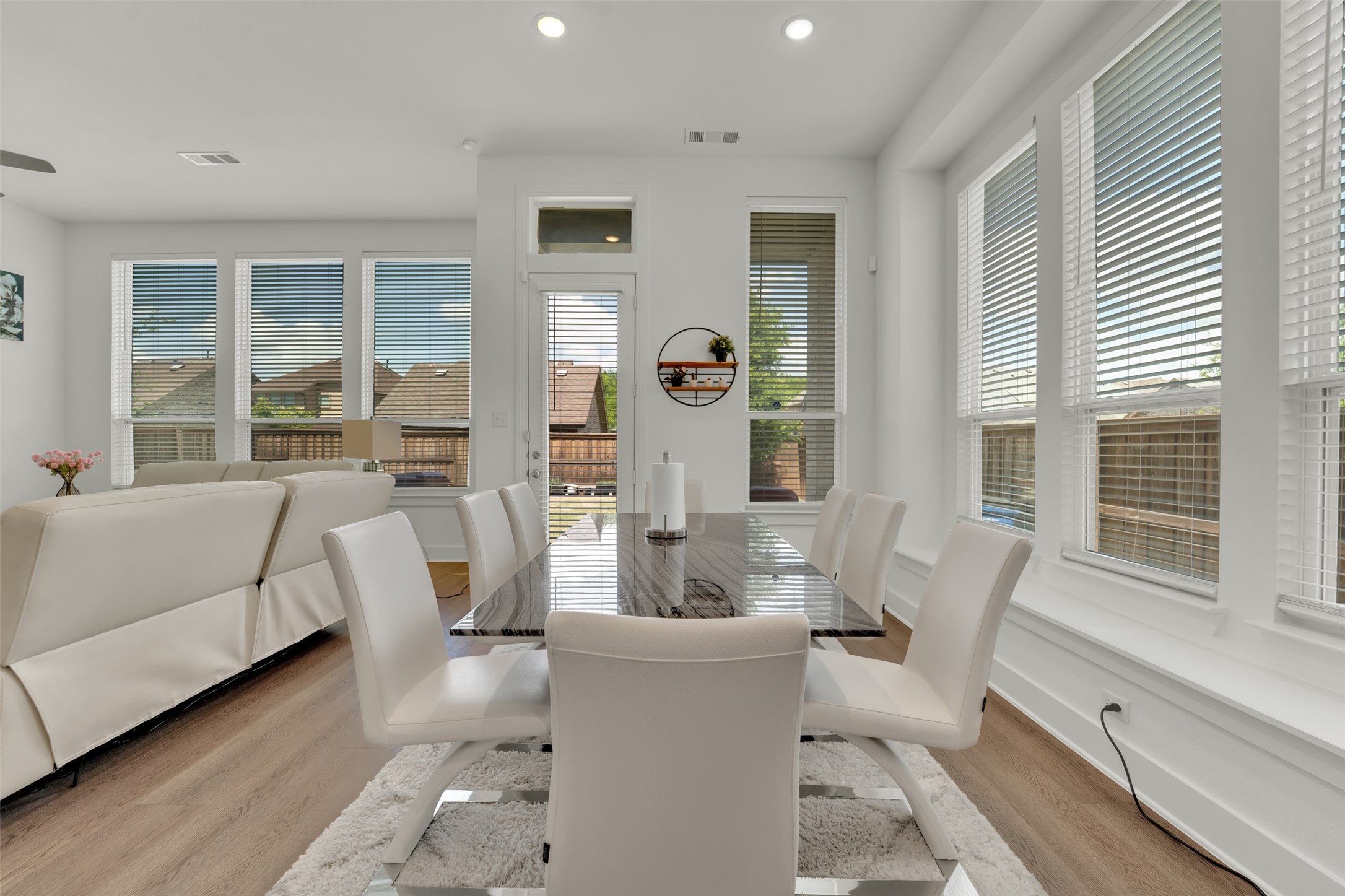 1824 Leo Drive Van Alstyne TX 75495
