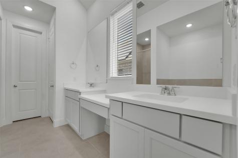 1824 Leo Drive Van Alstyne TX 75495