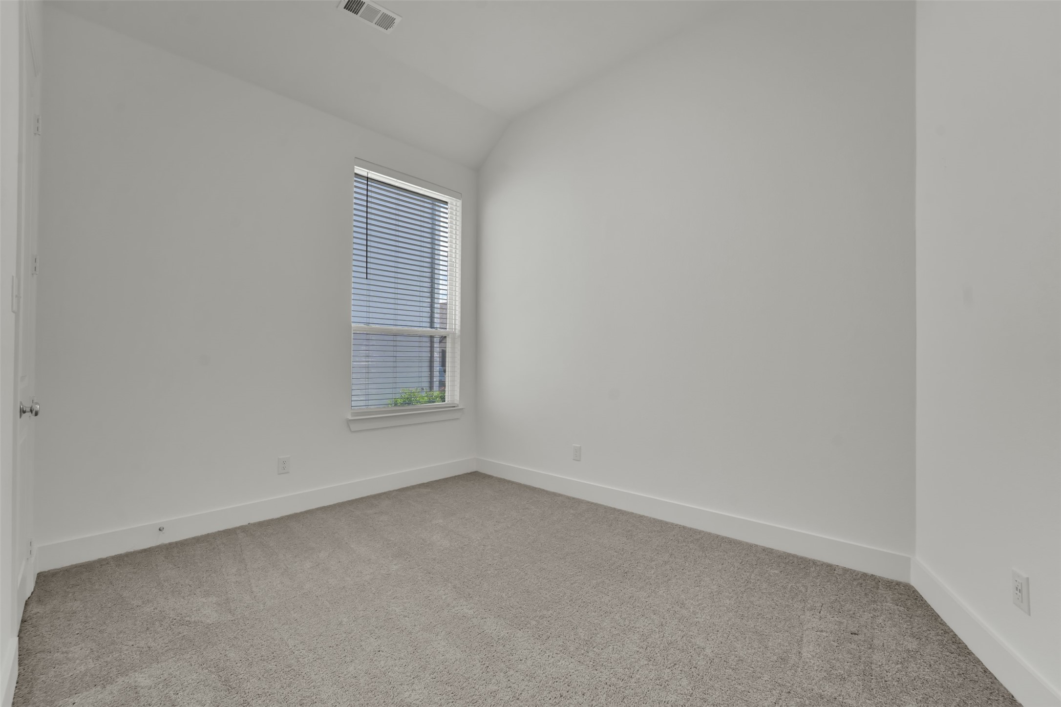 1824 Leo Drive Van Alstyne TX 75495