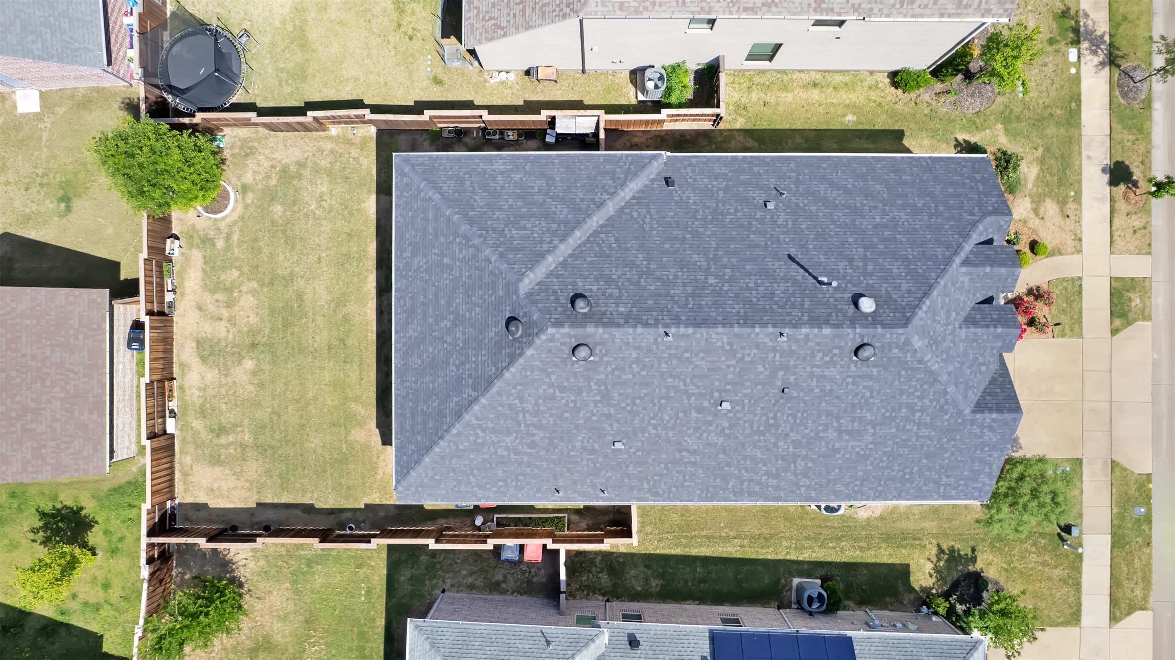 1824 Leo Drive Van Alstyne TX 75495