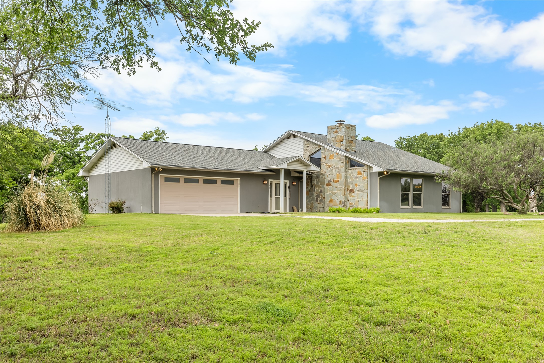 104 Private Road 4757 Rhome TX 76078