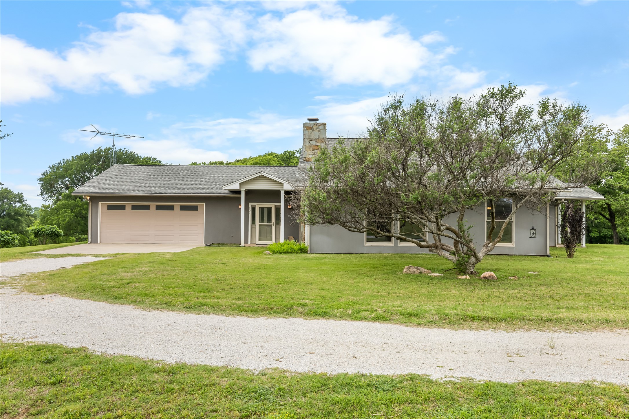 104 Private Road 4757 Rhome TX 76078
