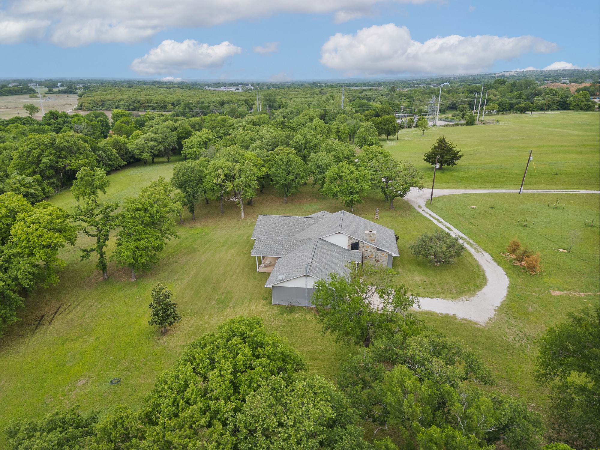 104 Private Road 4757 Rhome TX 76078