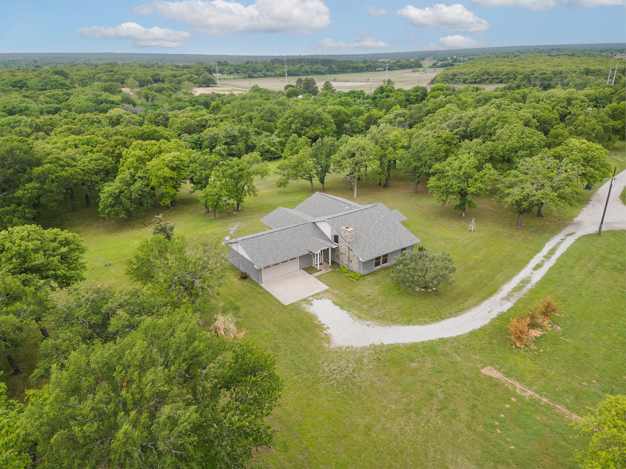 104 Private Road 4757 Rhome TX 76078