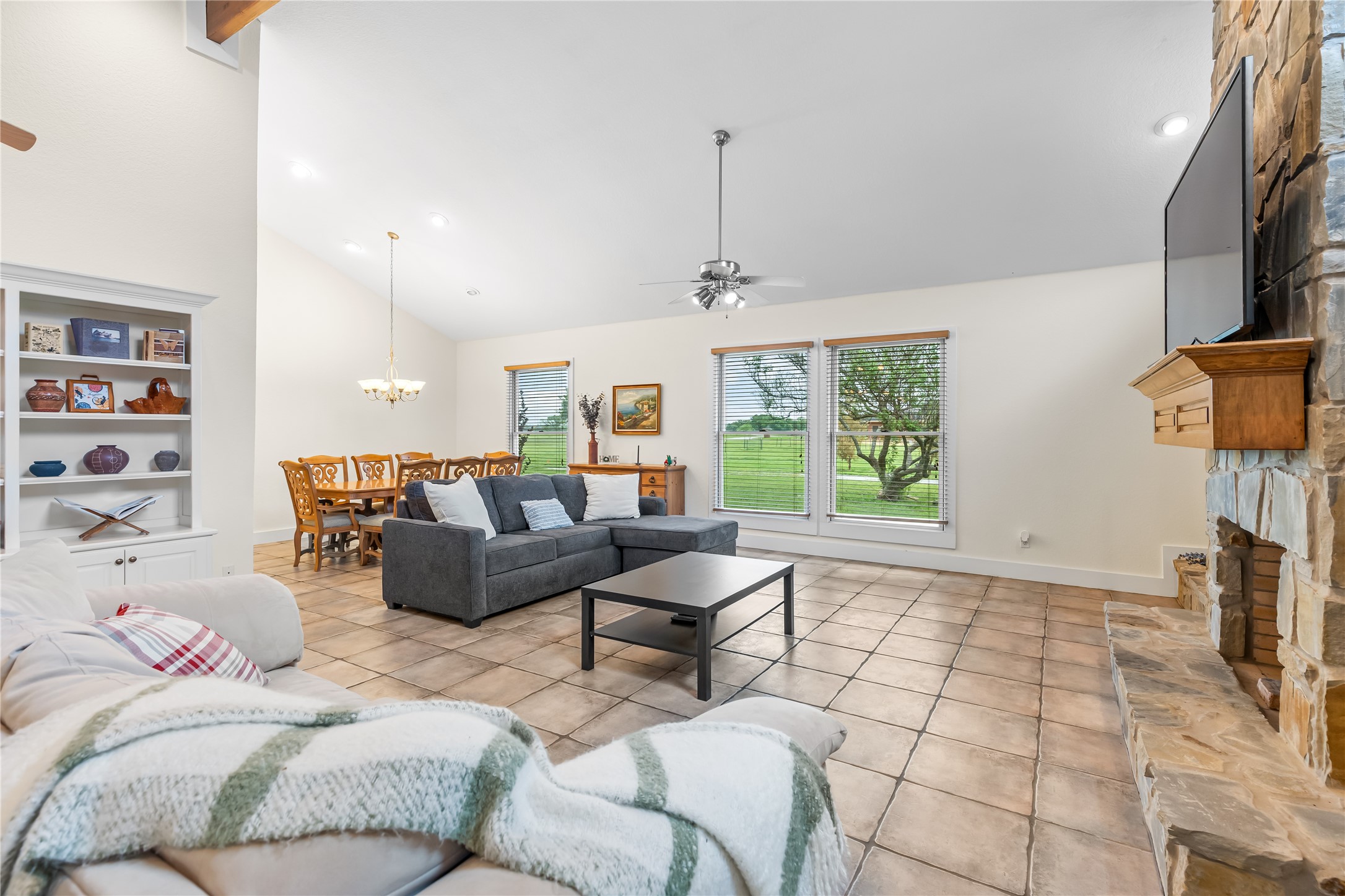 104 Private Road 4757 Rhome TX 76078