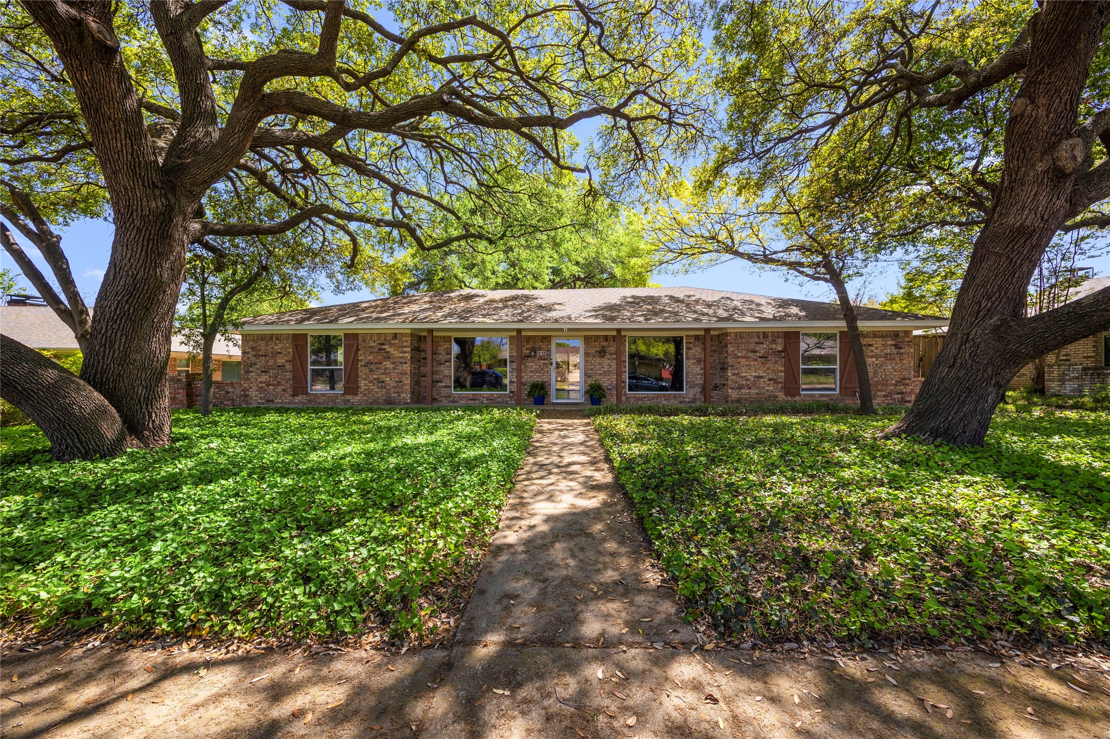 2616 Pin Oak Lane Plano TX 75075