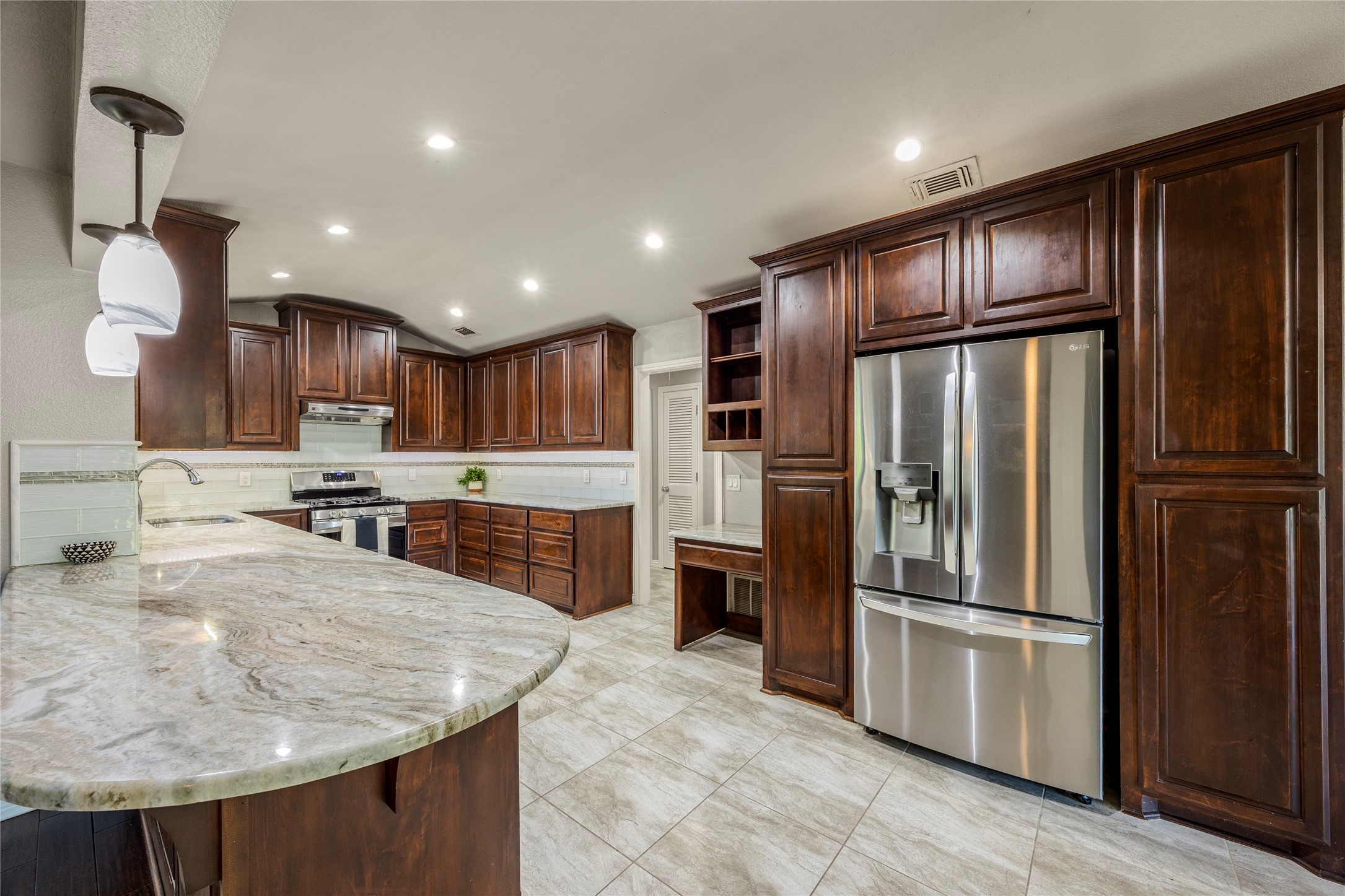 2616 Pin Oak Lane Plano TX 75075