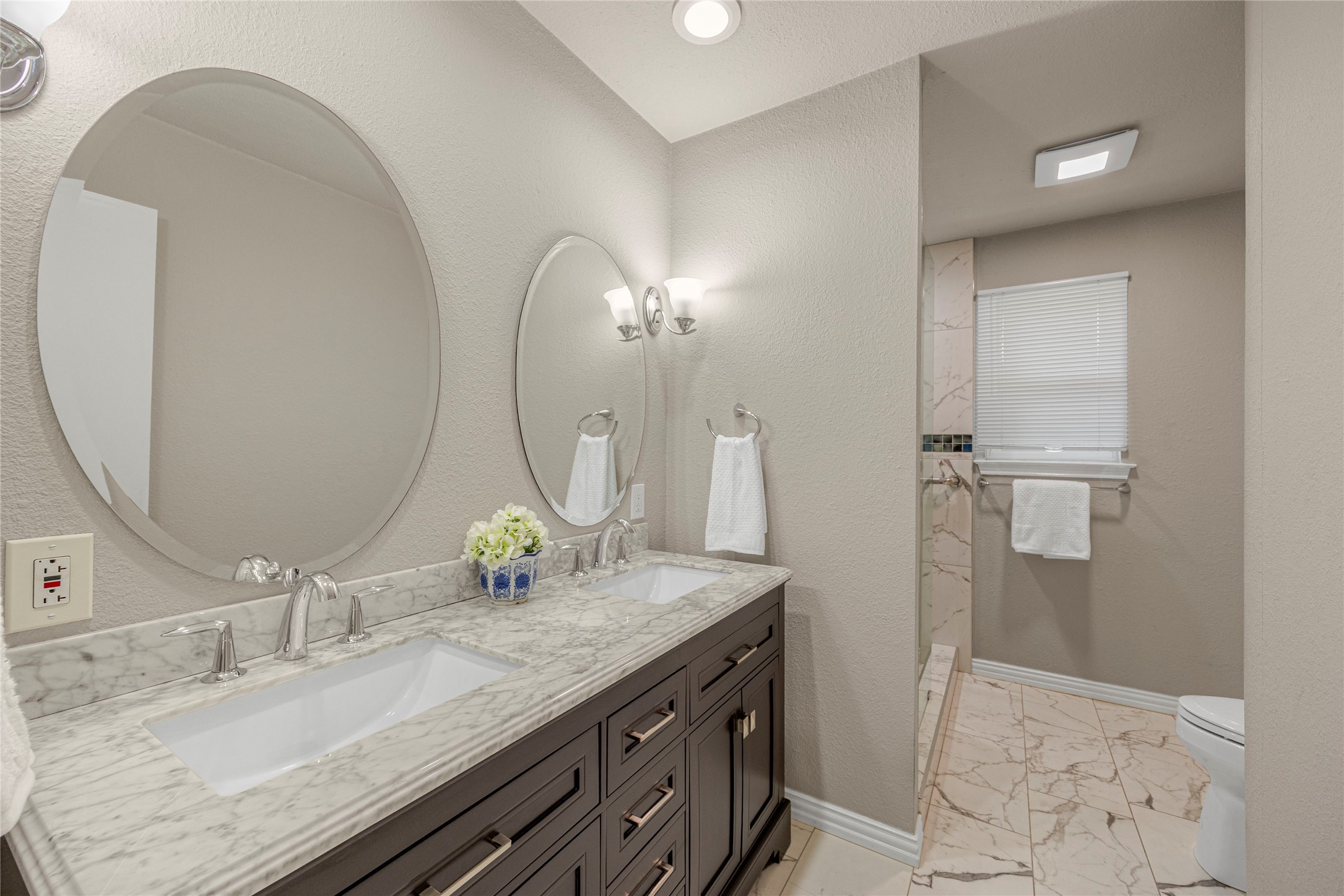 2616 Pin Oak Lane Plano TX 75075
