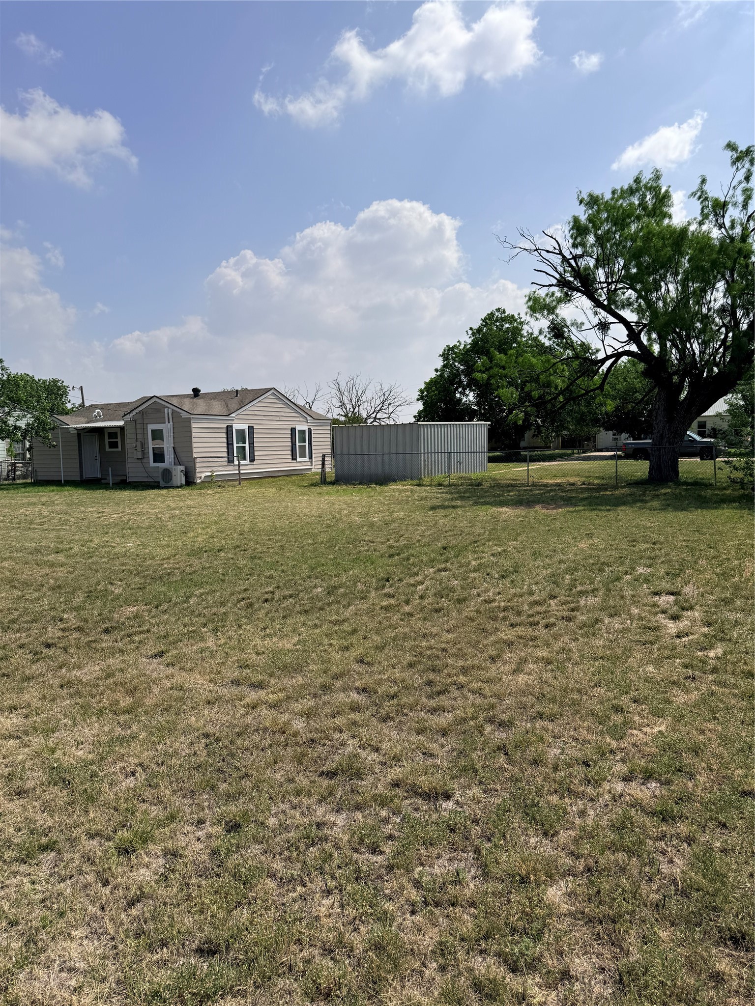400 Avenue K Anson TX 79501