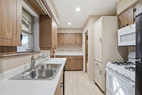 5420 Jane Anne Street Haltom City TX 76117
