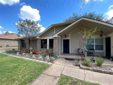 802 Blessing Creek Drive Euless TX 76039