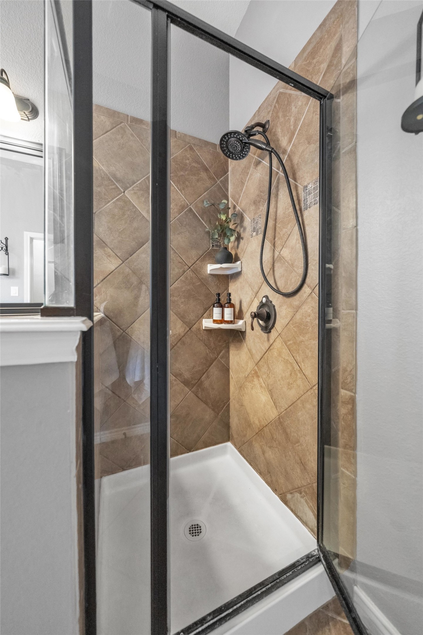 2168 Liriope Lane Waxahachie TX 75165