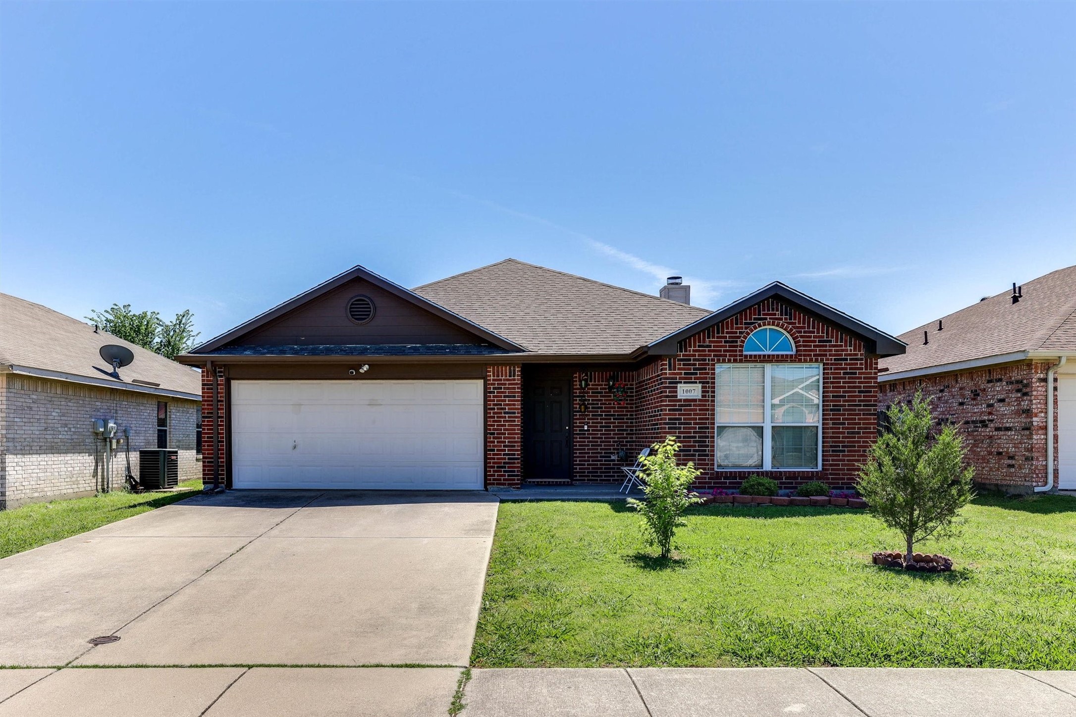 1007 Carlsbad Drive Grand Prairie TX 75051