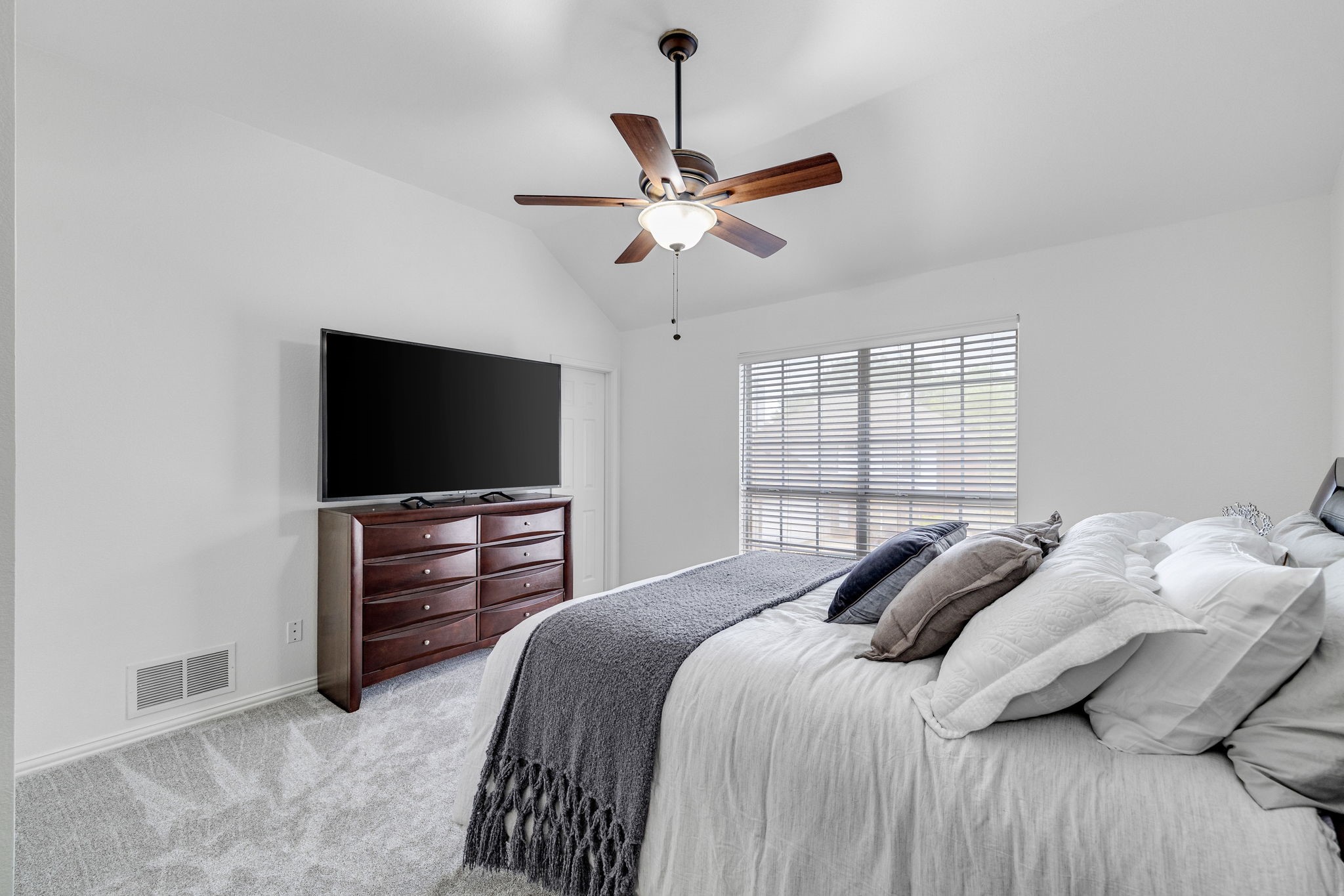 115 Saint James Road Irving TX 75063