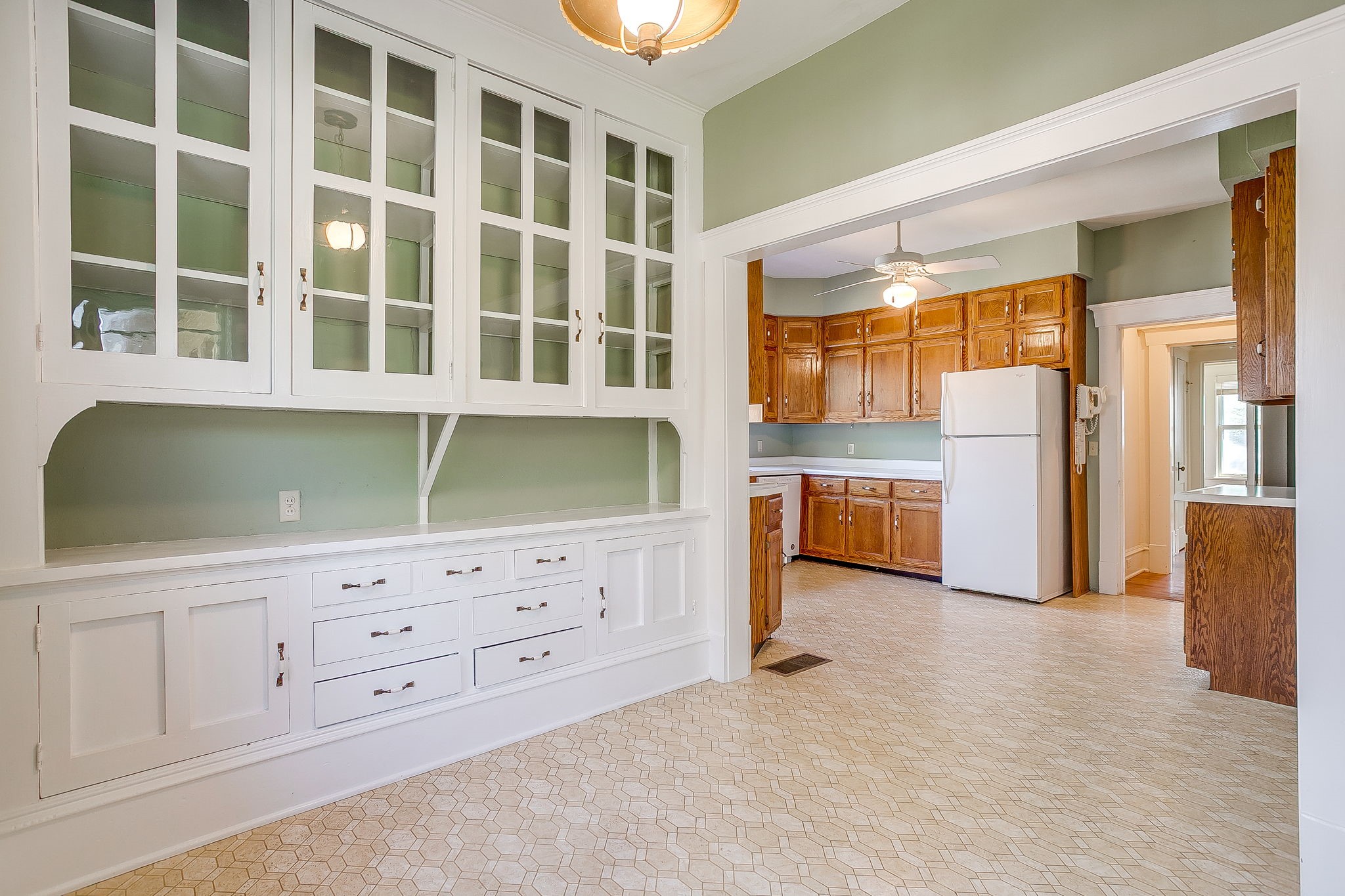 2124 Weatherbee Street Fort Worth TX 76110