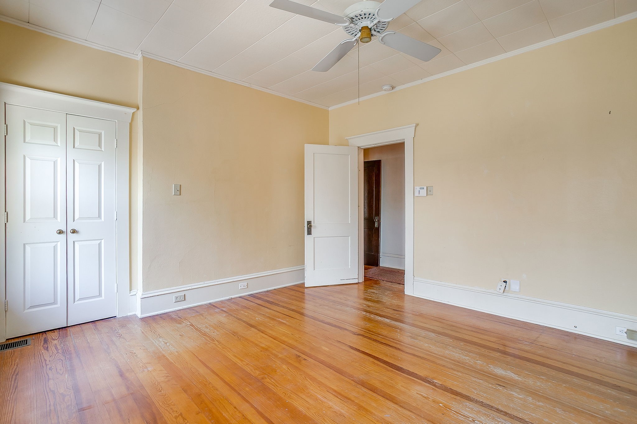 2124 Weatherbee Street Fort Worth TX 76110
