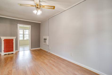 2124 Weatherbee Street Fort Worth TX 76110