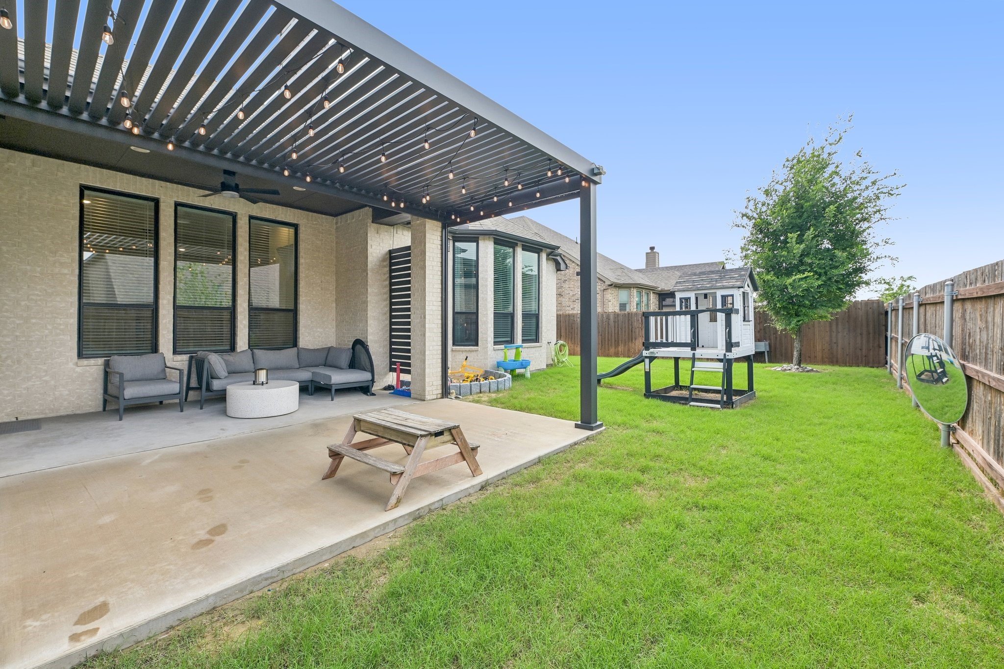 449 Country Meadows Boulevard Waxahachie TX 75165