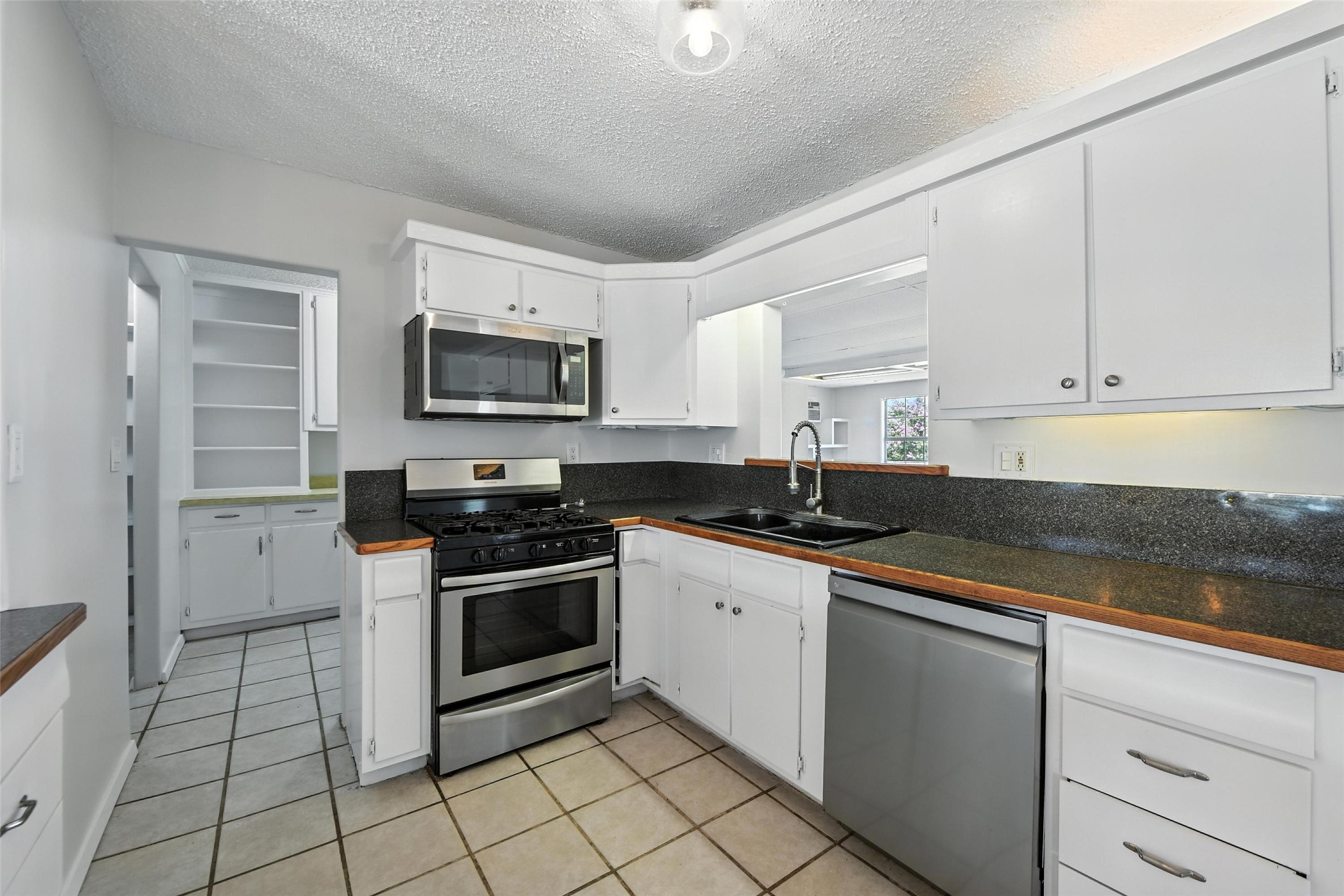 236 Half Moon Way Runaway Bay TX 76426