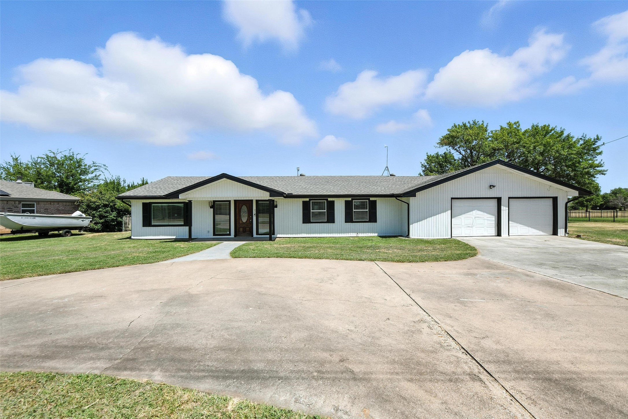 236 Half Moon Way Runaway Bay TX 76426