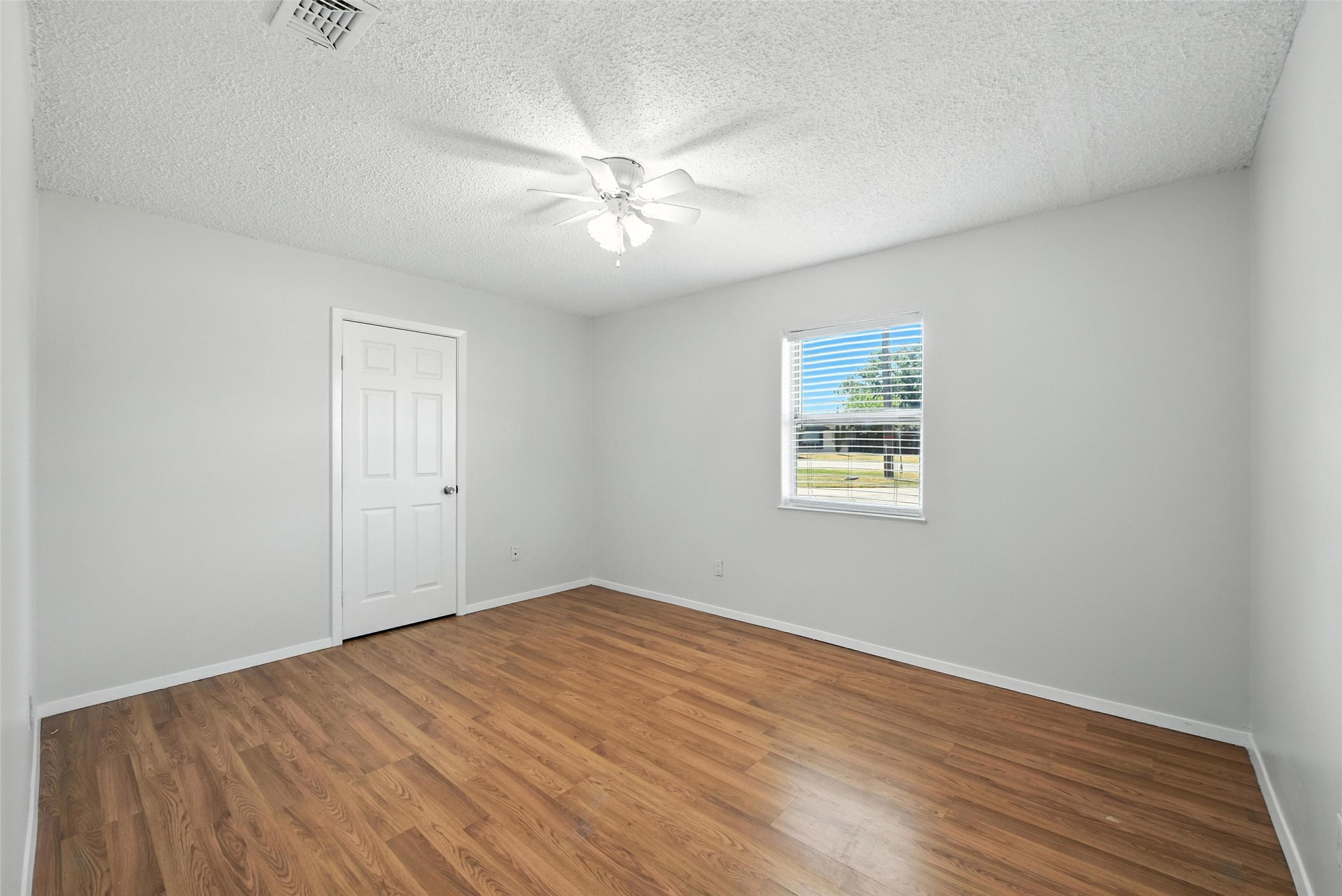 236 Half Moon Way Runaway Bay TX 76426