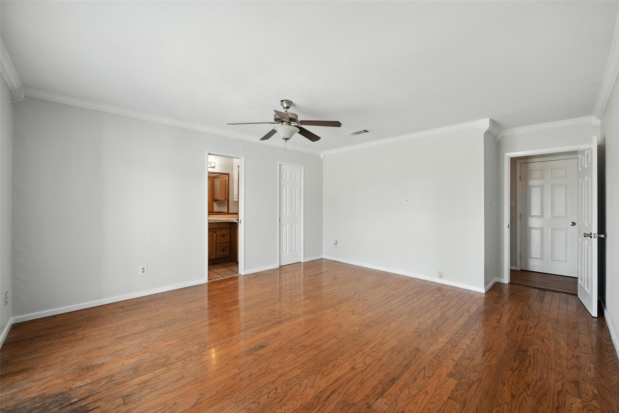 236 Half Moon Way Runaway Bay TX 76426