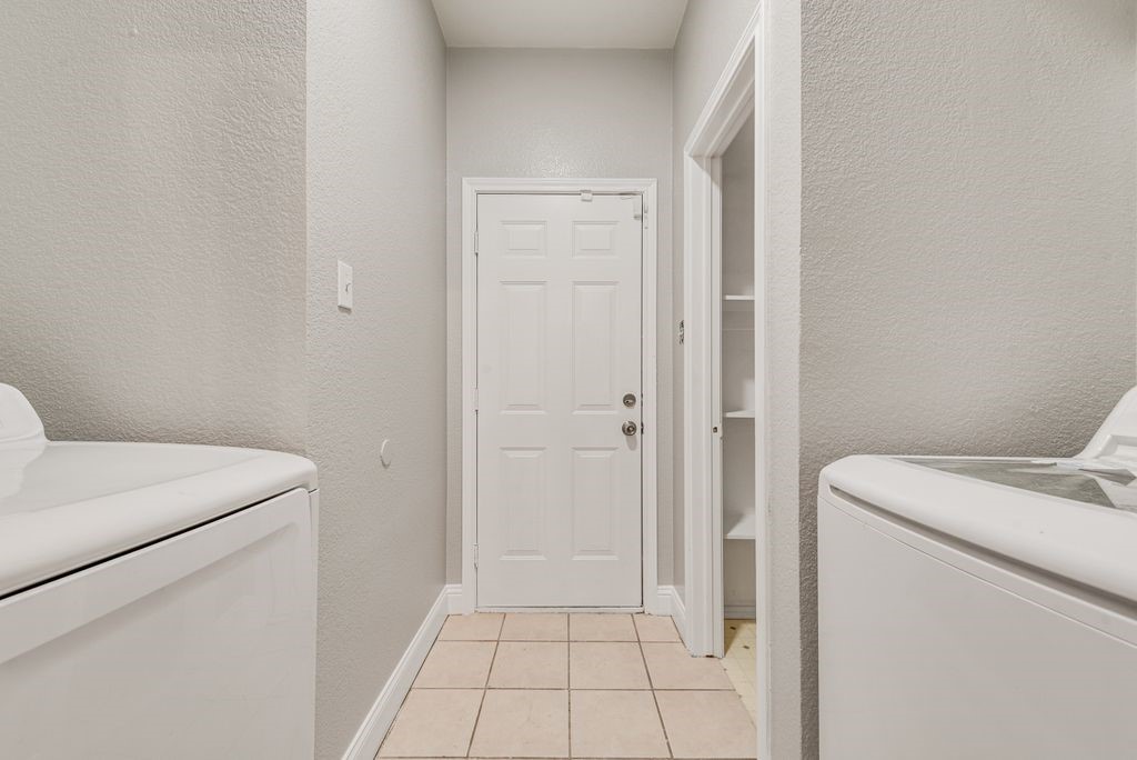 400 Buckskin Drive Red Oak TX 75154
