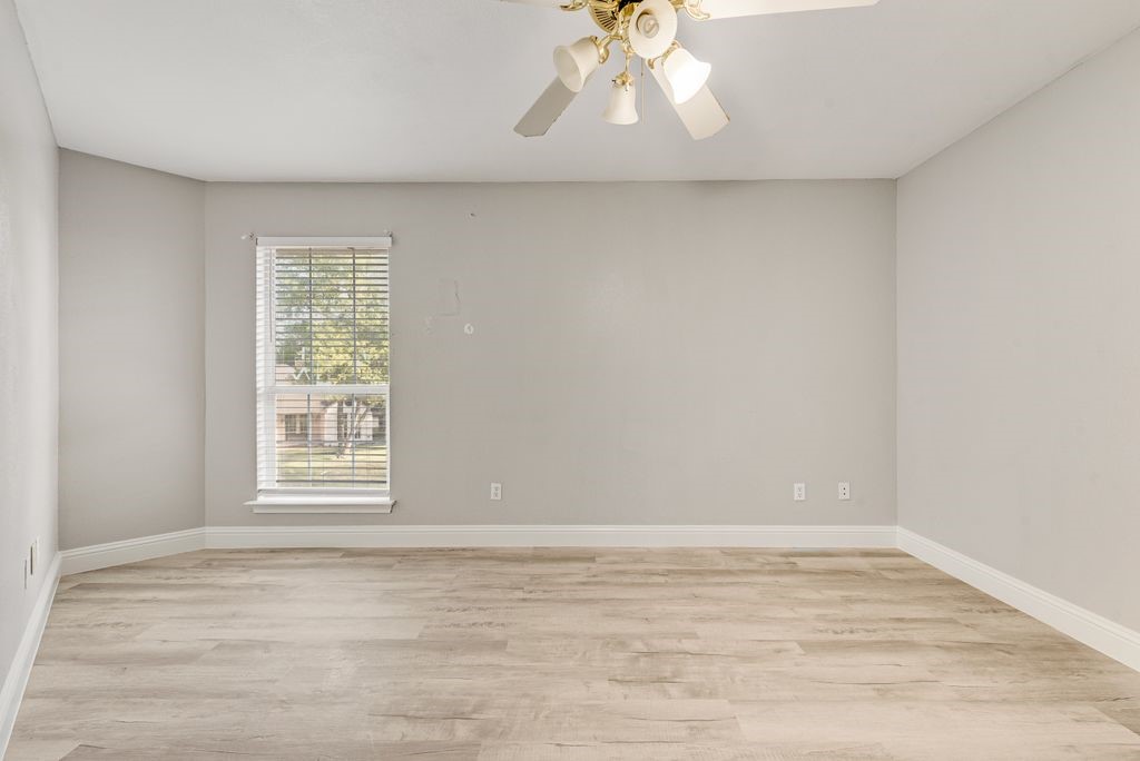 400 Buckskin Drive Red Oak TX 75154