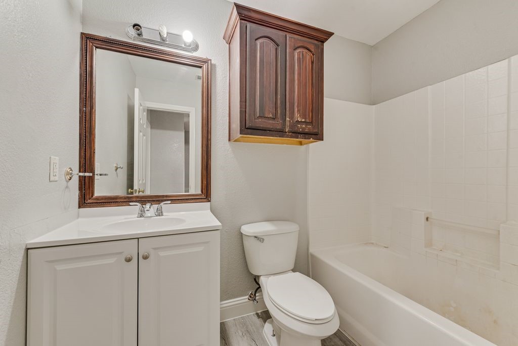 400 Buckskin Drive Red Oak TX 75154